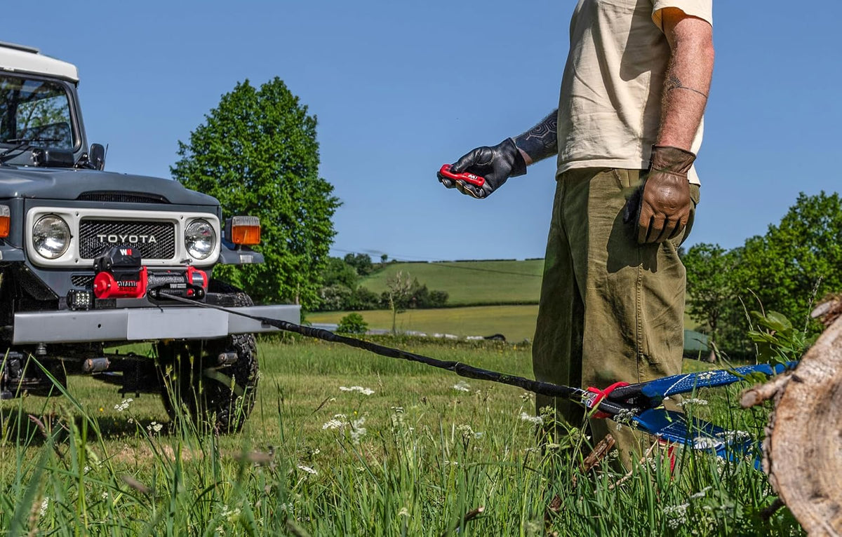 Stealth Winches 13500lb 12v Electric Winch with Synthetic Rope